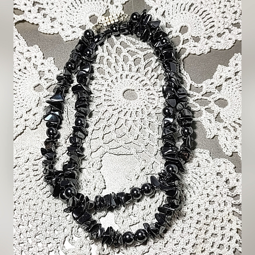 Vintage Mid-Century Necklace Unisex Beaded Hematite Stone Black Gray Silver